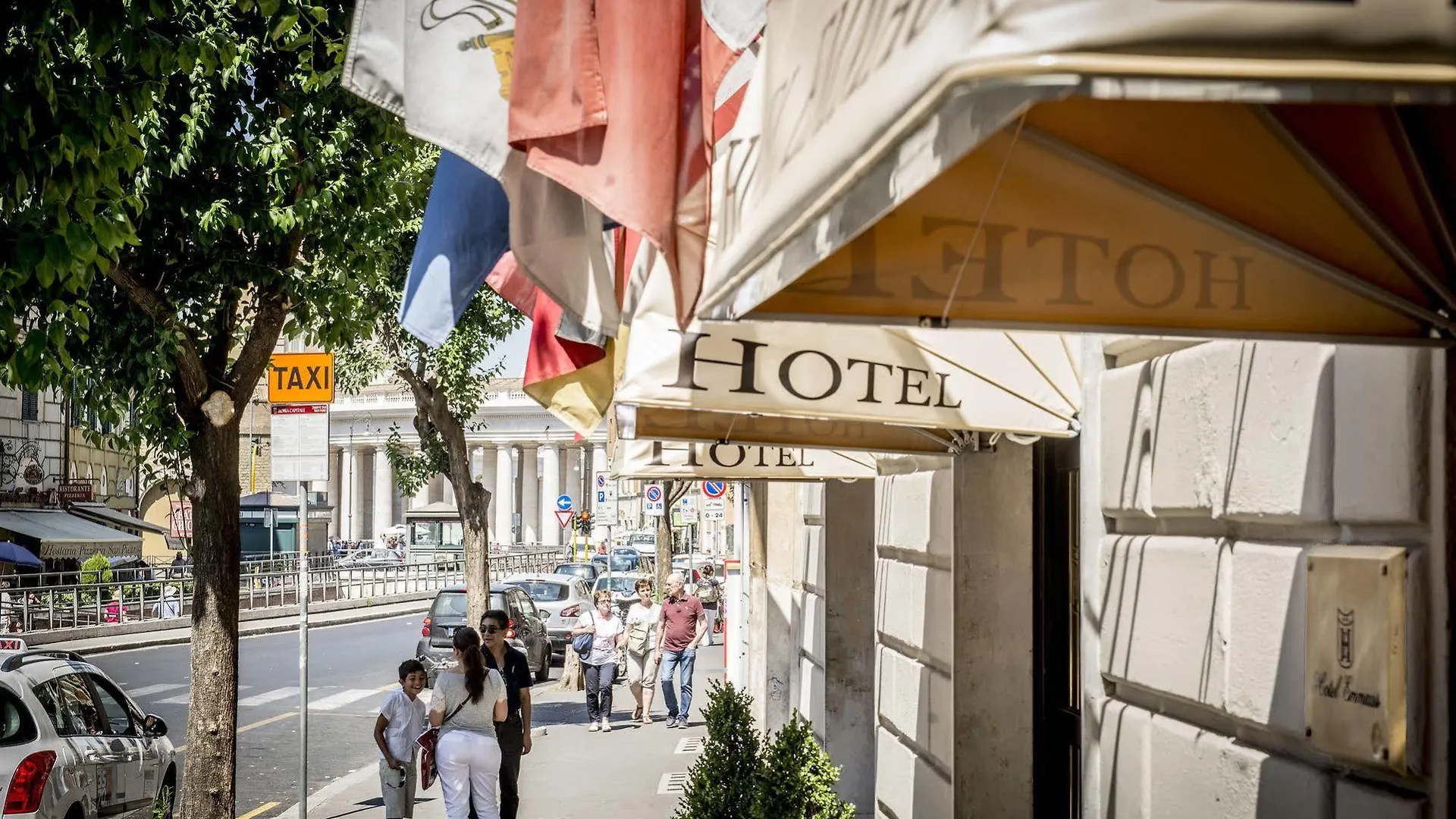 Hotel Emmaus Rome