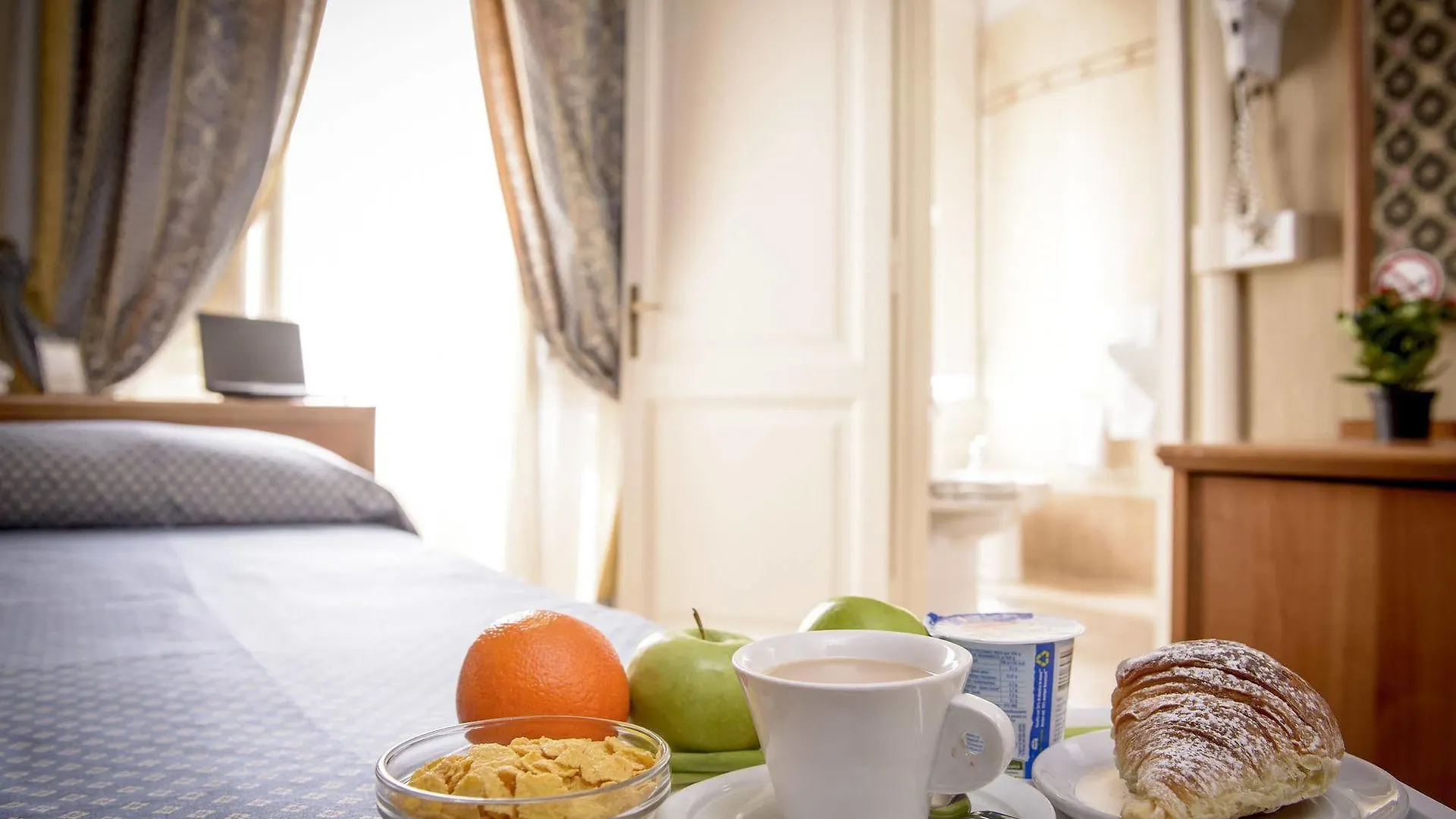 Hotel Emmaus Rome
