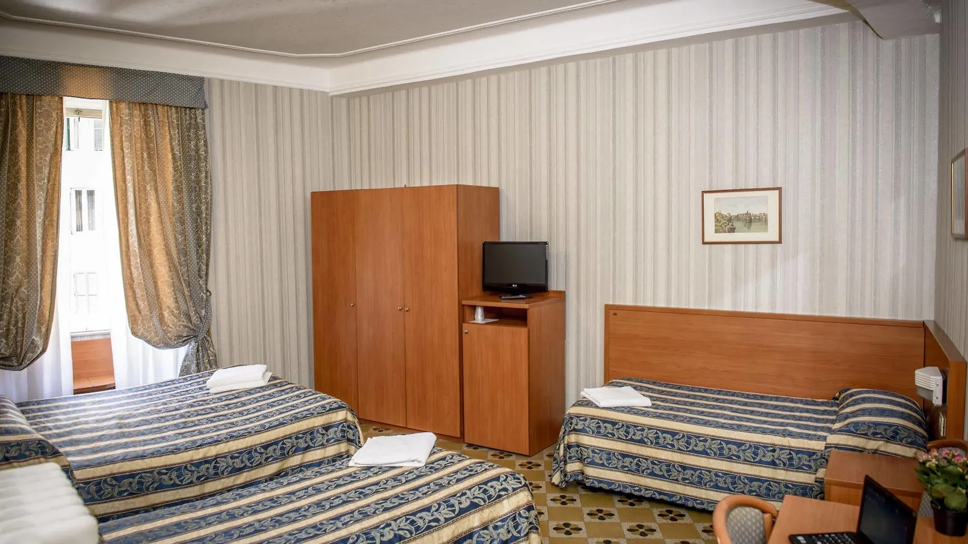 Hotel Emmaus Rome